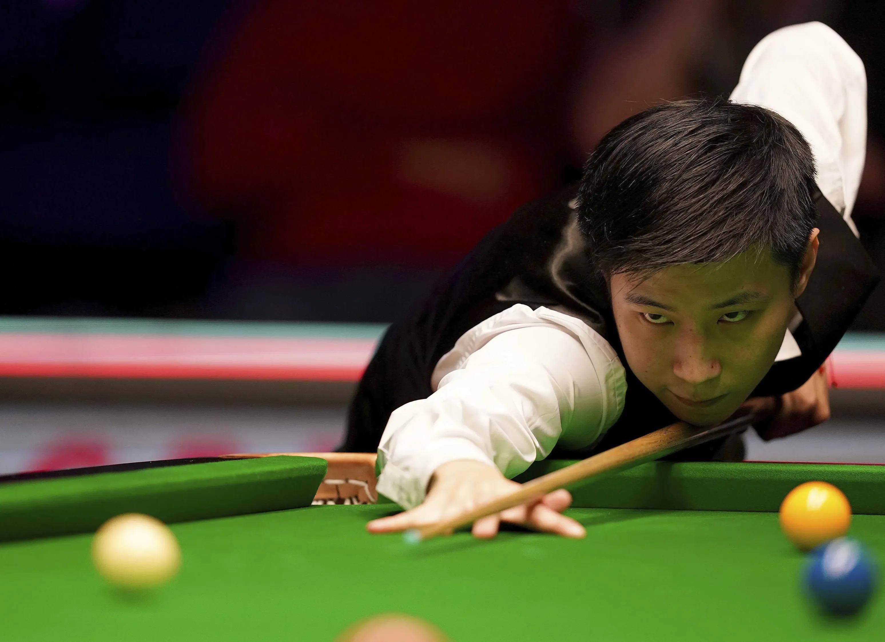 球迷此刻只 球迷此刻只